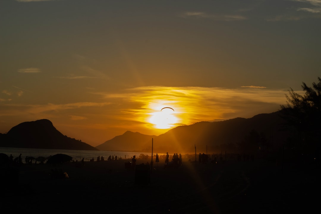 Praia de Ipanema um dos lugares imperdíveis Rio de Janeiro