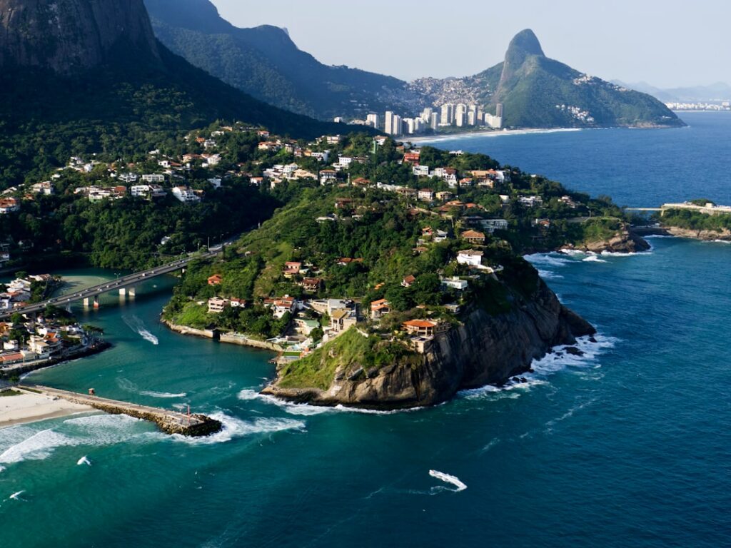 Lugares Imperdíveis Rio de Janeiro: Guia Completo 2024 - 999 Viagens