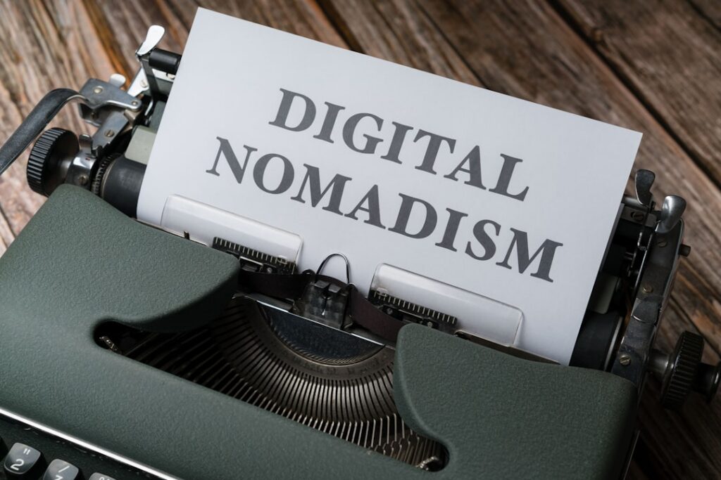 Nomadismo Digital: Guia Definitivo para Viajar Trabalhando - 999 Viagens