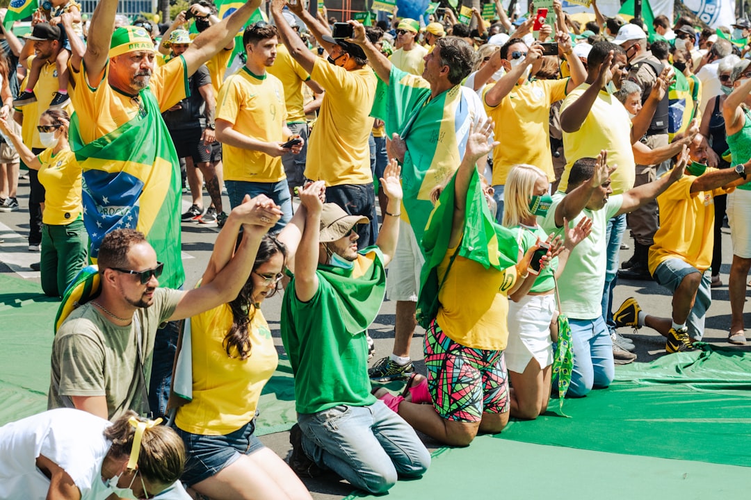 Torcedores brasileiros na Copa do Mundo 2026 em estádios americanos